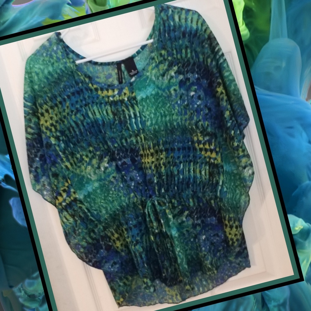 New Directions Butterfly Sleeves Top XL